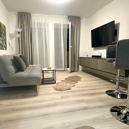 דירה Zentrum Neulengbach, Bahnhofnaehe, Ruhig, Balkon, Parkplatz Neulengbach