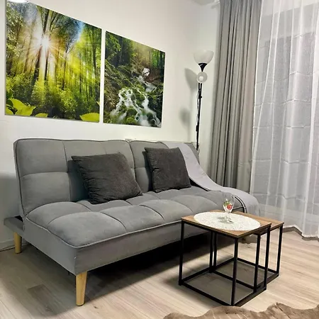 Zentrum Neulengbach, Bahnhofnaehe, Ruhig, Balkon, Parkplatz *