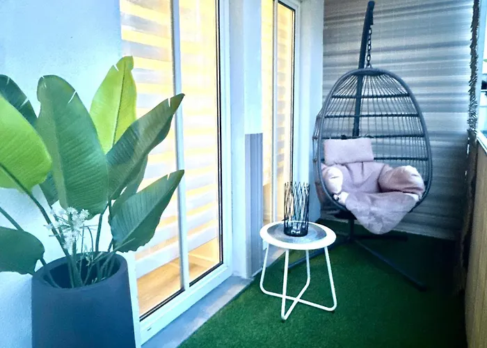 Apartment Zentrum Neulengbach, Bahnhofnaehe, Ruhig, Balkon, Parkplatz *