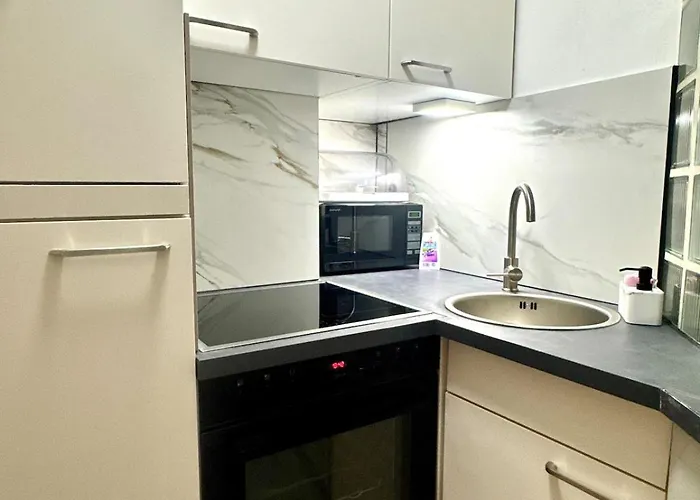 Zentrum Neulengbach, Bahnhofnaehe, Ruhig, Balkon, Parkplatz * Neulengbach